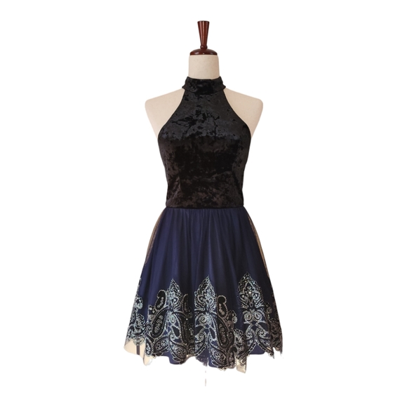 Formal dress, Blondie Nites by Stacy Sklar, size - Picture 1 of 13